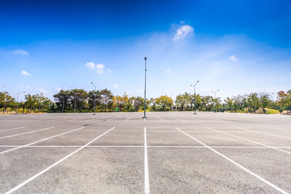 Prevent-parking-lot-concrete-cracks