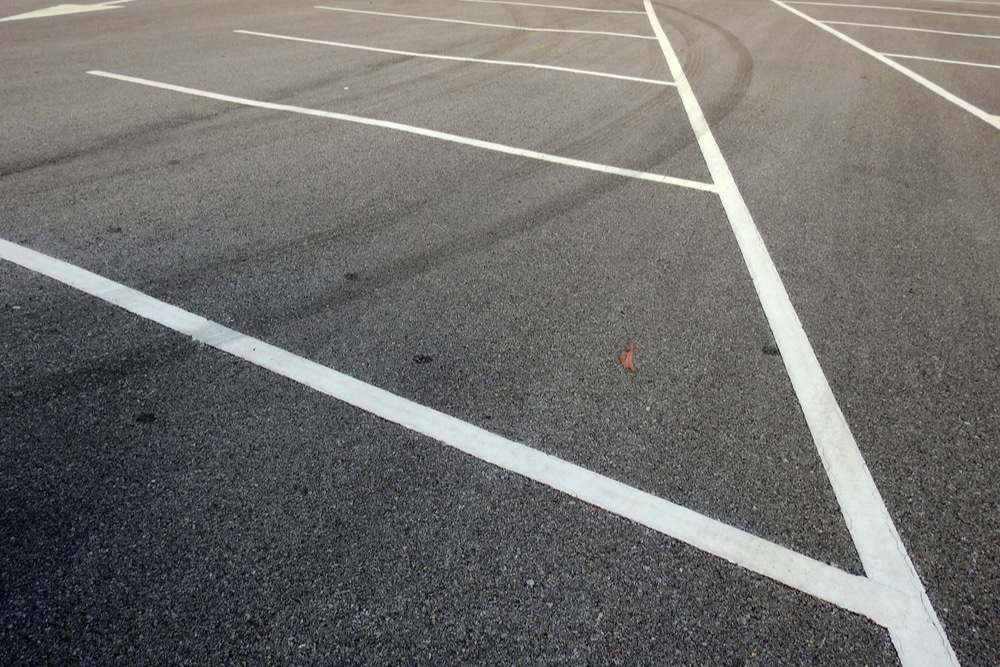 Parking lot maintenance: why is it necessary for commercial properties? 1 commercial concrete contractor in kansas city | k&e flatwork